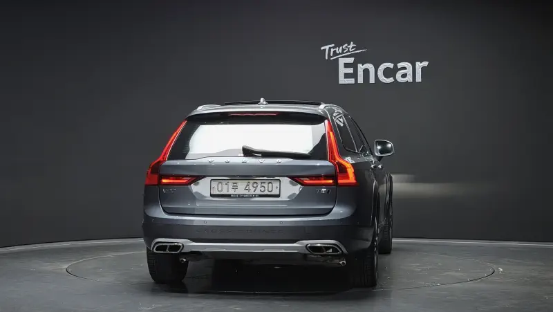 Volvo V90