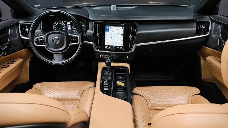 Volvo V90