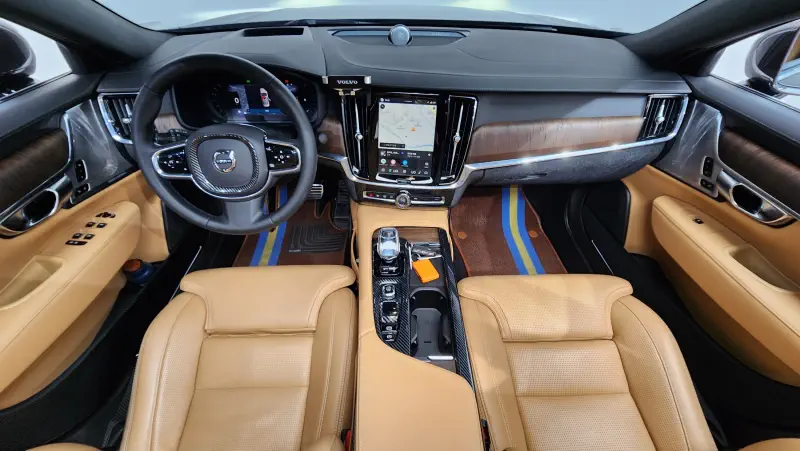 Volvo S90