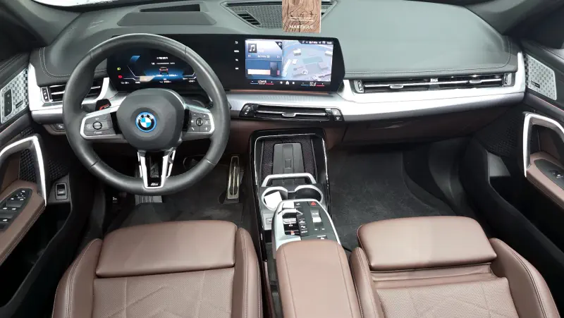 BMW iX1