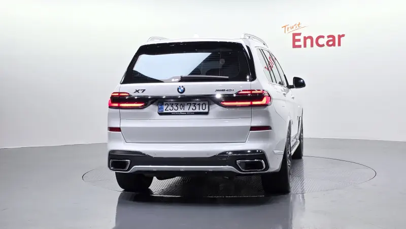 BMW X7