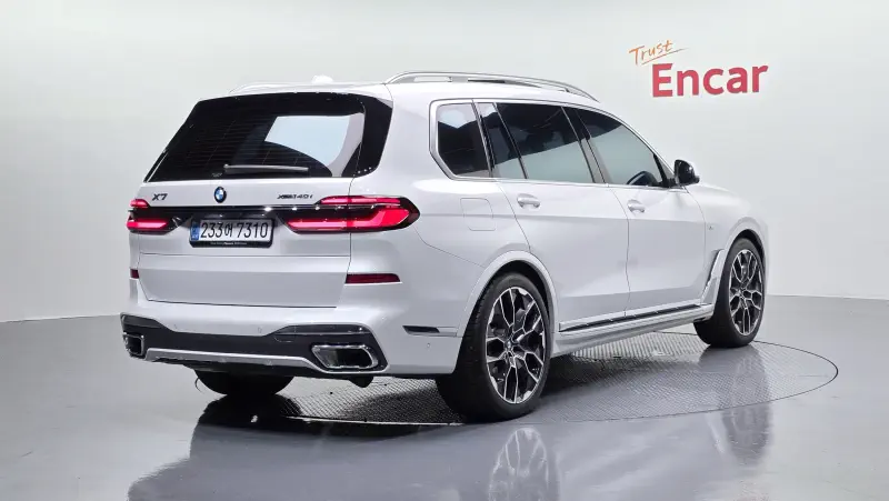 BMW X7