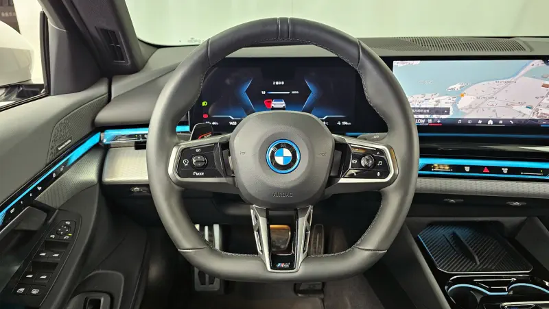 BMW i5
