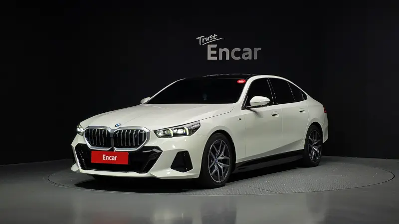 BMW i5