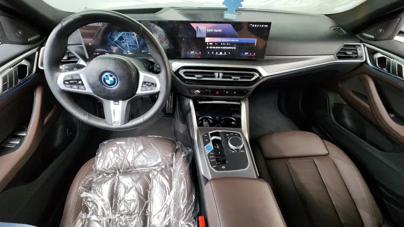 BMW i4