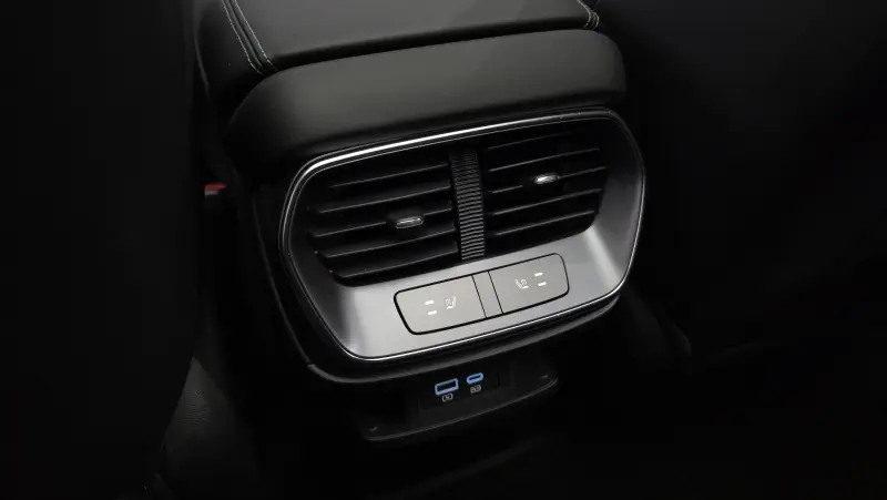 BYD Sealion 7