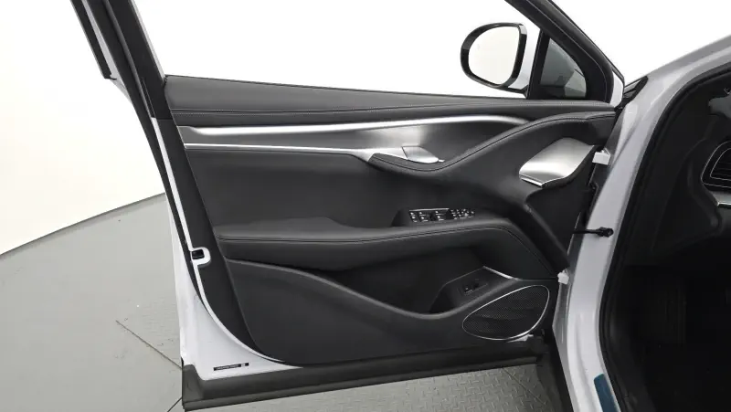 BYD Sealion 7