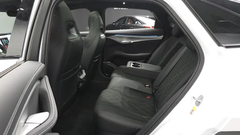 BYD Sealion 7