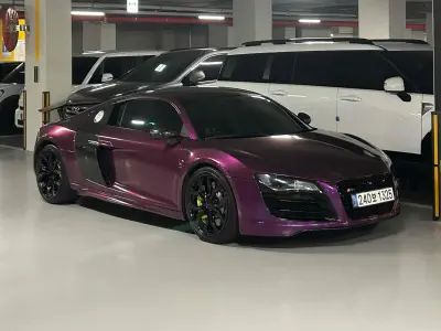 Audi R8