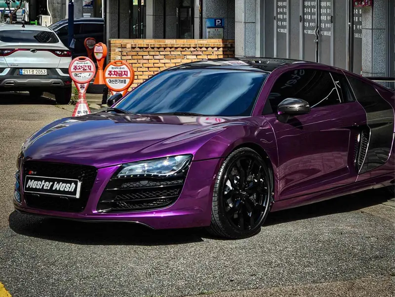 Audi R8