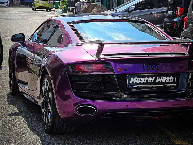 Audi R8