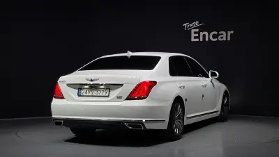 Genesis EQ900