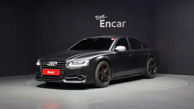 Audi S8