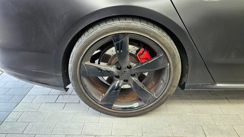 Audi S8