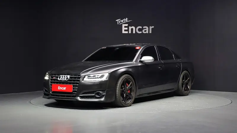 Audi S8