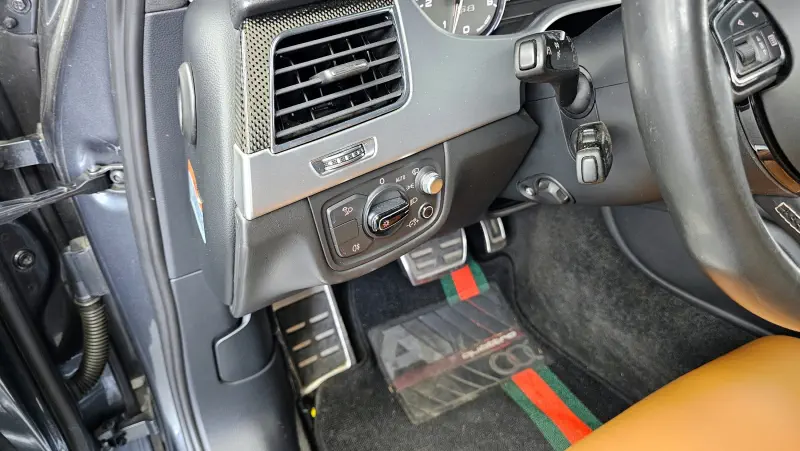 Audi S8