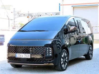 Hyundai Staria