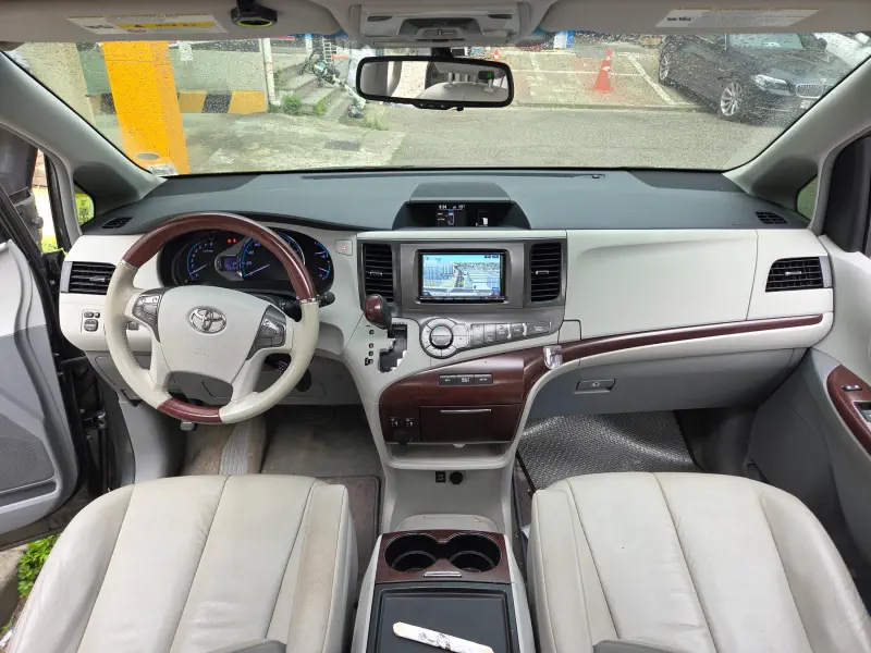 Toyota Sienna