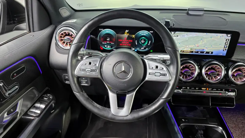Mercedes-Benz EQB