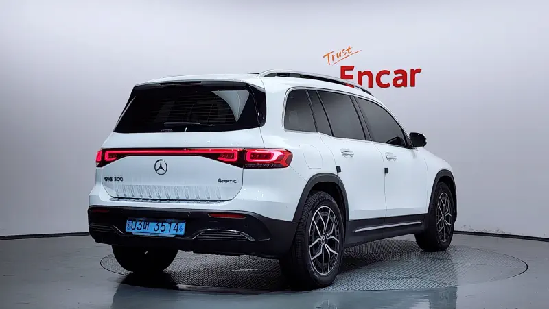 Mercedes-Benz EQB