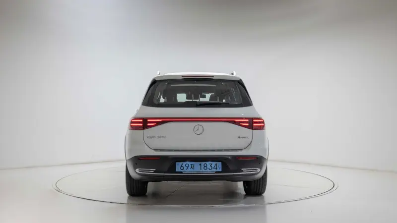 Mercedes-Benz EQB