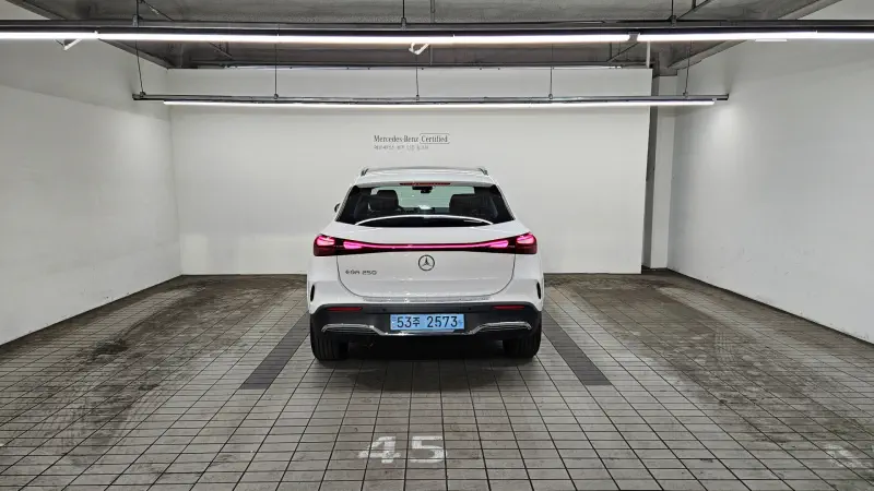 Mercedes-Benz EQA