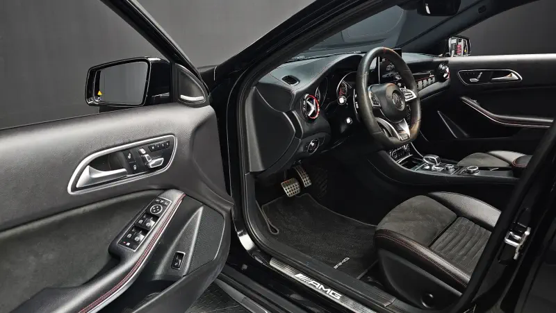 Mercedes-Benz GLA-Class