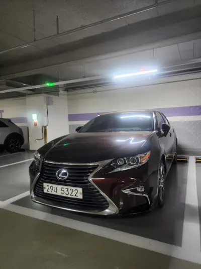 Lexus ES300h
