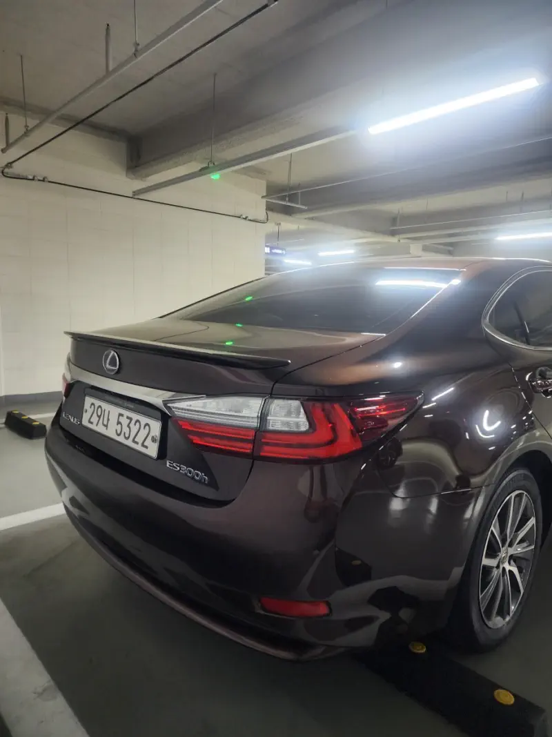 Lexus ES300h
