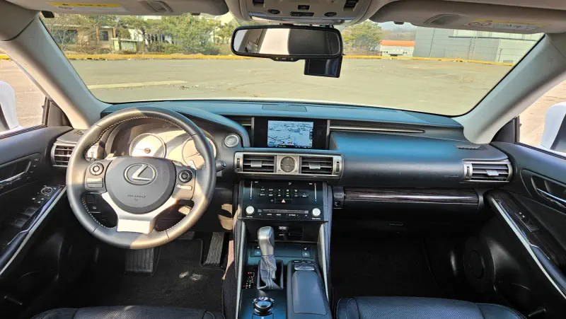 Lexus IS250