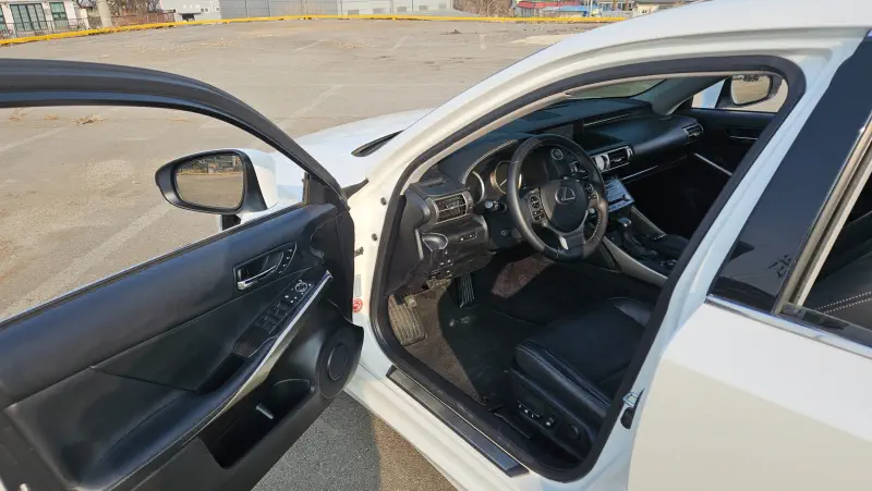Lexus IS250