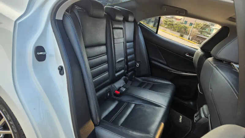 Lexus IS250