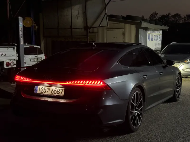 Audi S7
