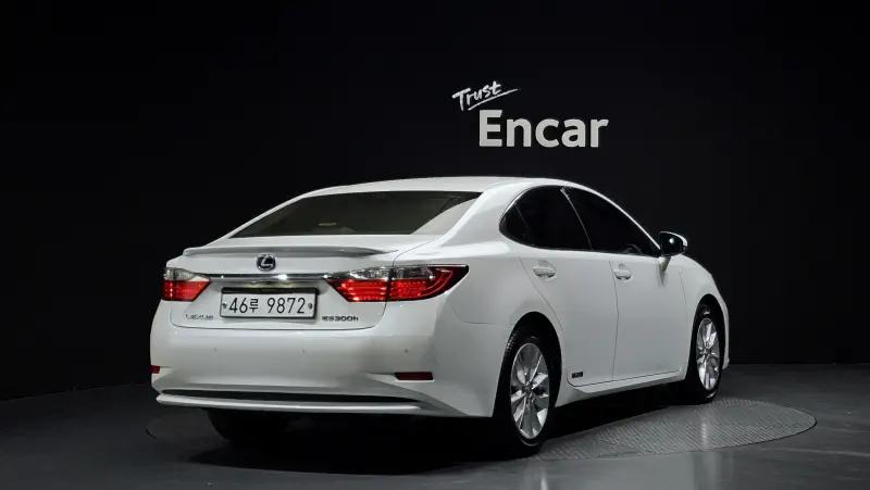 Lexus ES300h