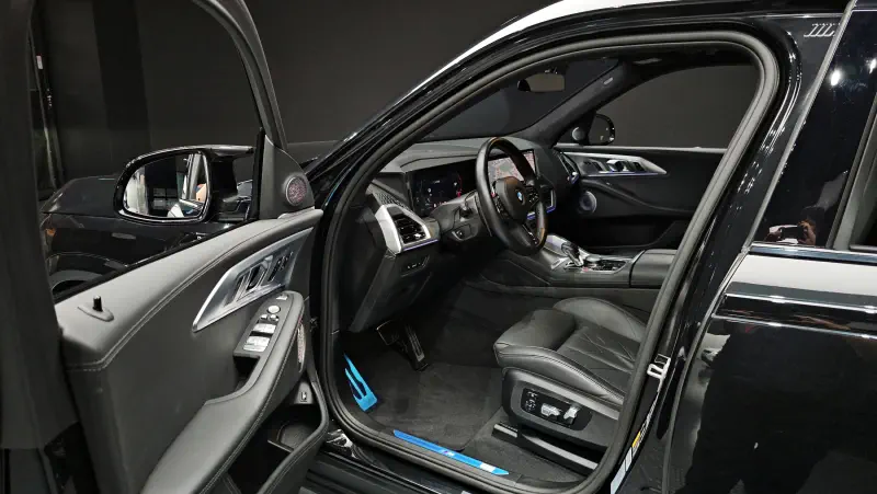 BMW XM