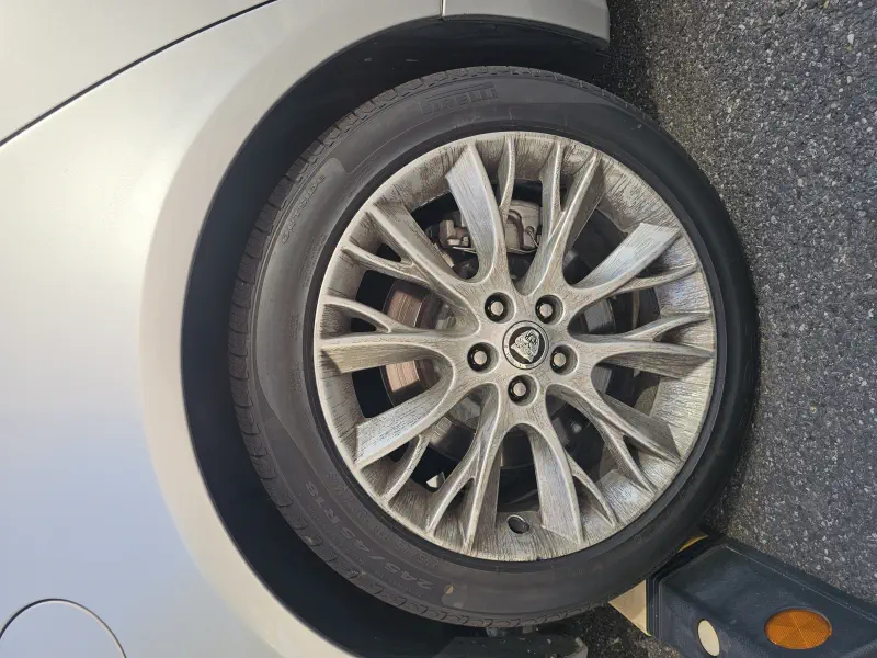 Jaguar XF