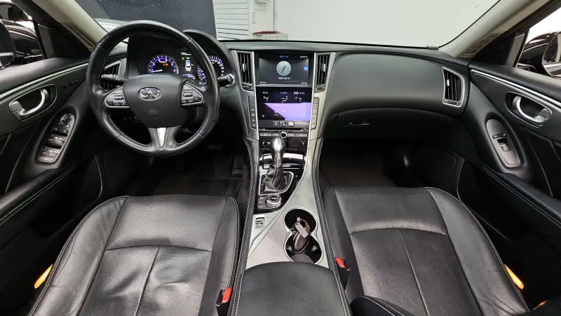 Infiniti Q50