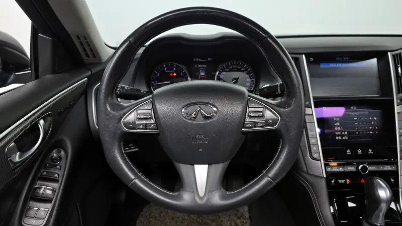 Infiniti Q50