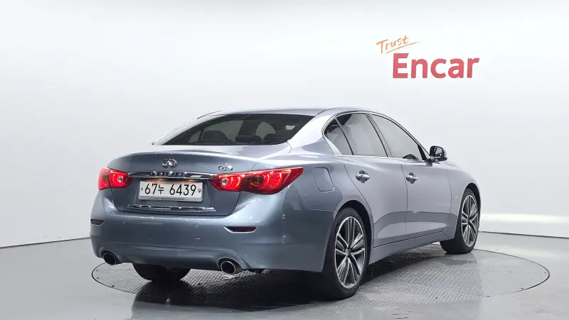 Infiniti Q50