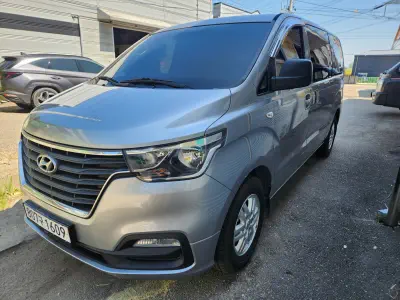 Hyundai Grand Starex