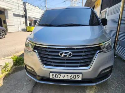 Hyundai Grand Starex