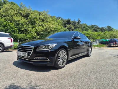 Hyundai Genesis