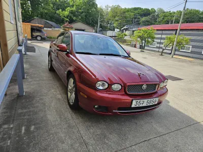 Jaguar X-Type