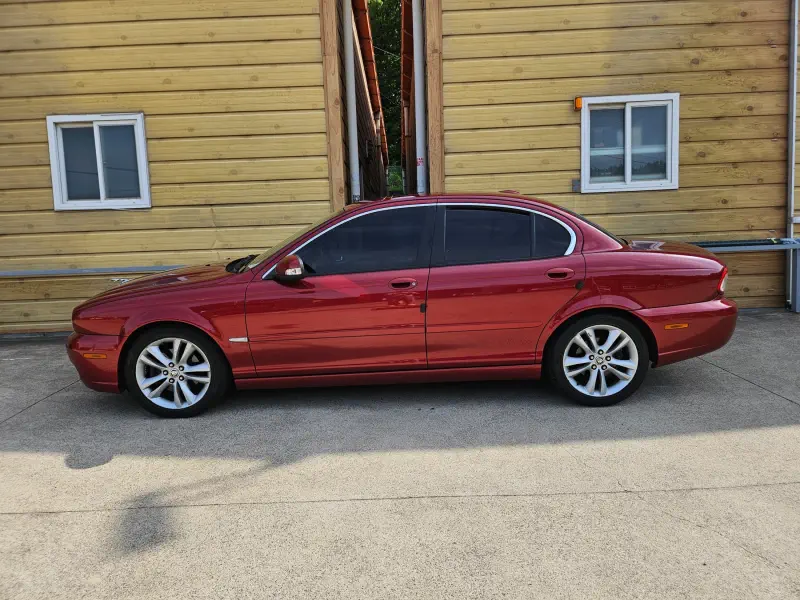 Jaguar X-Type