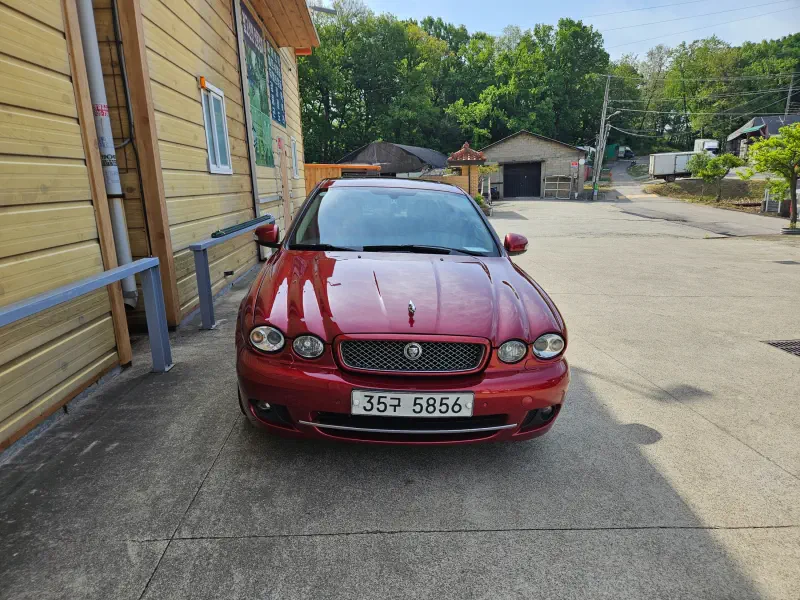 Jaguar X-Type