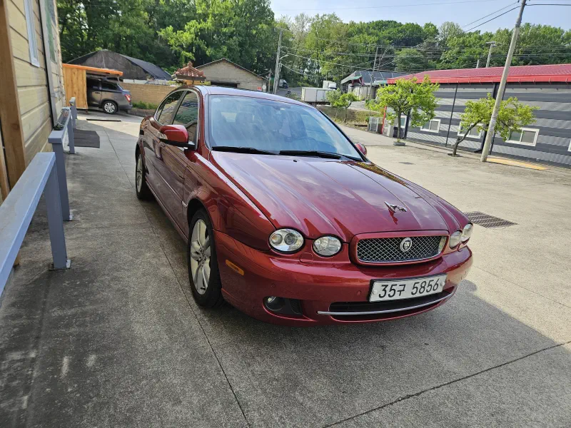 Jaguar X-Type