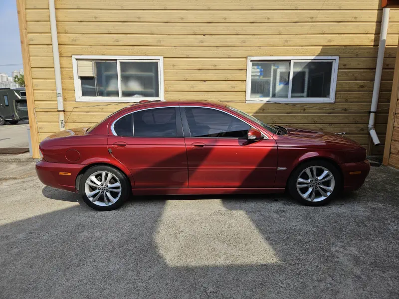 Jaguar X-Type