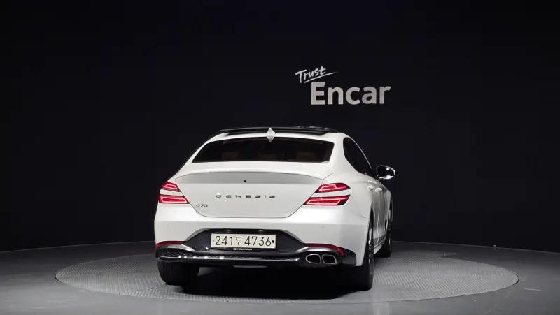 Genesis G70