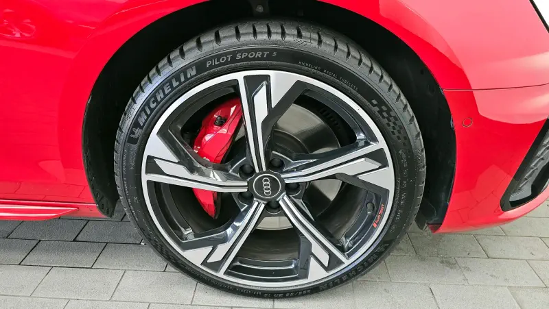 Audi S4
