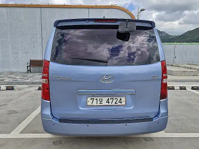 Hyundai Grand Starex